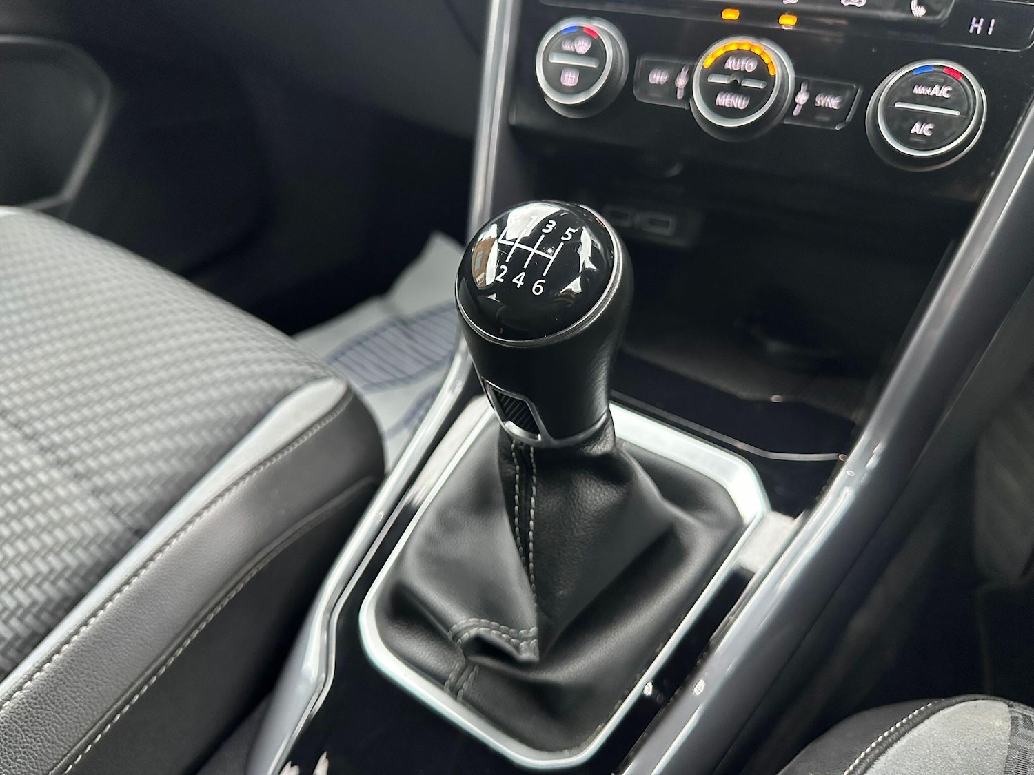 Used Volkswagen T-Roc 2020 for sale - 77156769: Photo 48