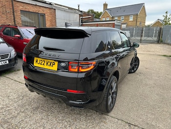 Used Land Rover Discovery Sport 2022 for sale - 78057998: Photo