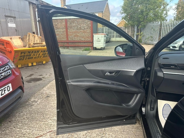 Used Peugeot 3008 2019 for sale - 76137487: Photo 37