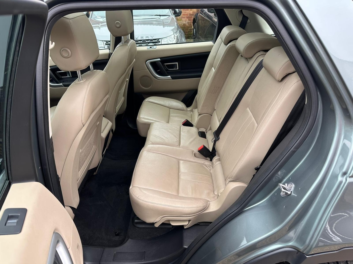 Used Land Rover Discovery Sport 2018 for sale - 77958341: Photo 15