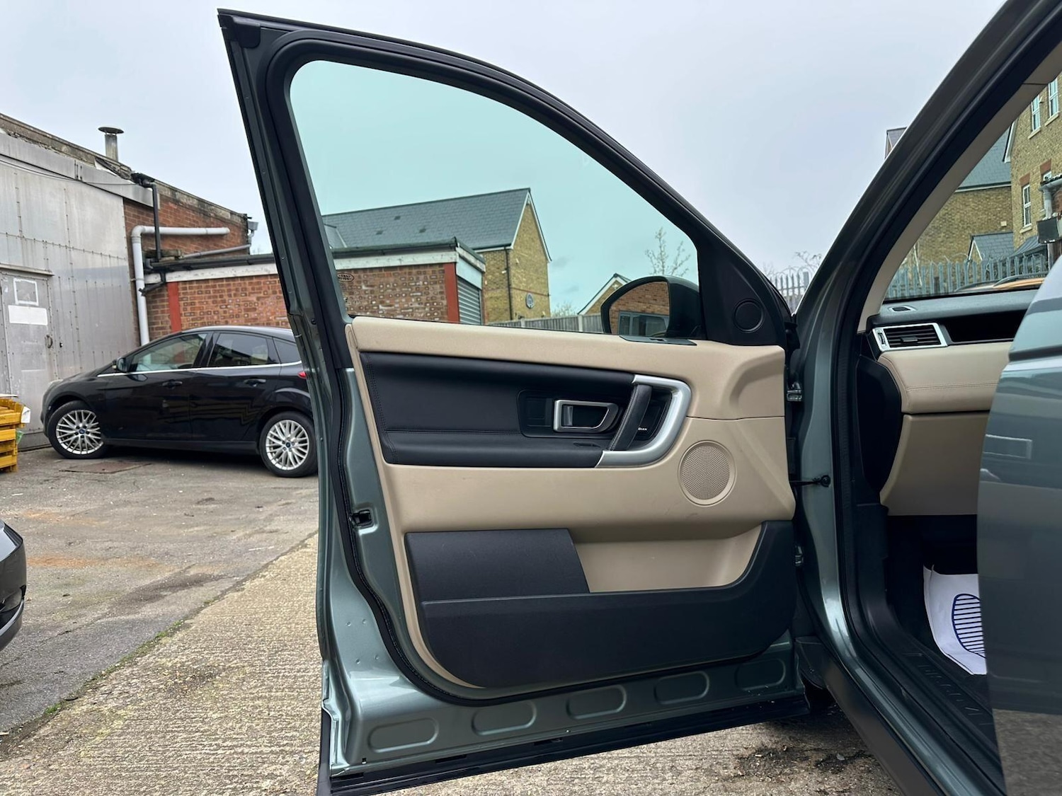 Used Land Rover Discovery Sport 2018 for sale - 77958341: Photo 36