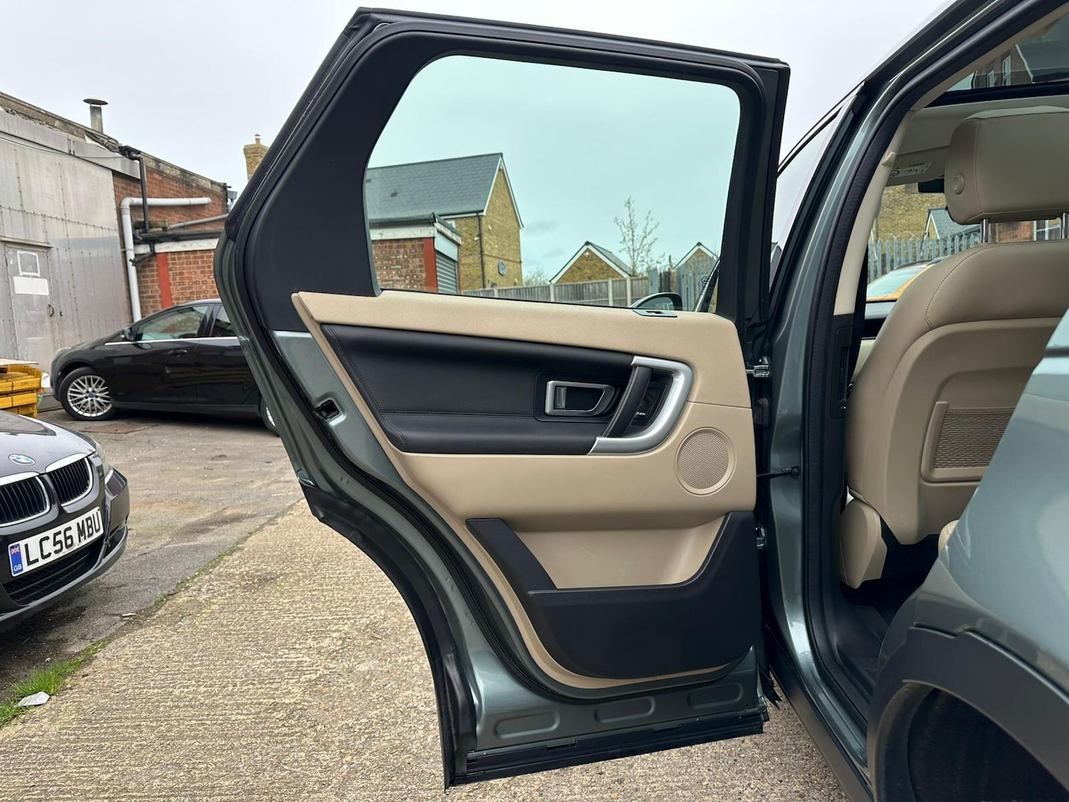 Used Land Rover Discovery Sport 2018 for sale - 77958341: Photo 38