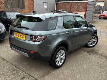 Used Land Rover Discovery Sport 2018 for sale - 77958341: Photo