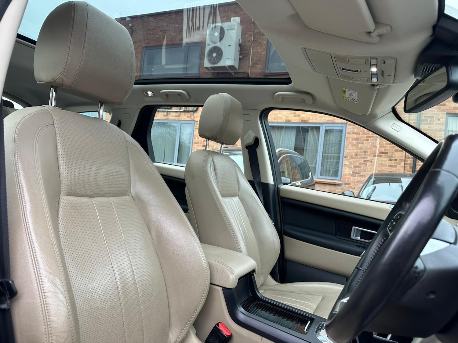 Used Land Rover Discovery Sport 2018 for sale - 77958341: Photo 43