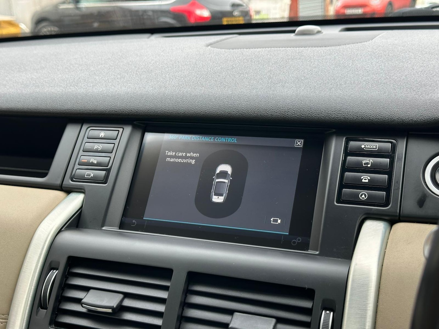 Used Land Rover Discovery Sport 2018 for sale - 77958341: Photo 48