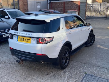 Used Land Rover Discovery Sport 2019 for sale - 79507101: Photo