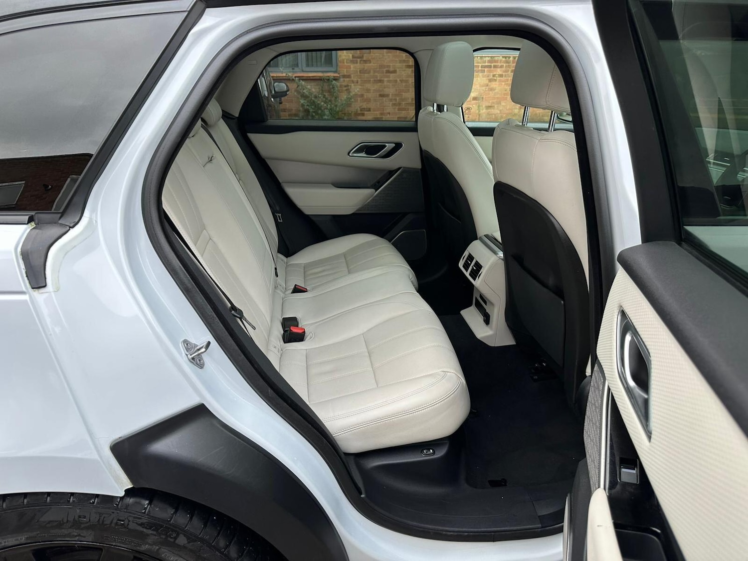 Used Land Rover Range Rover Velar 2019 for sale - 76521975: Photo 16