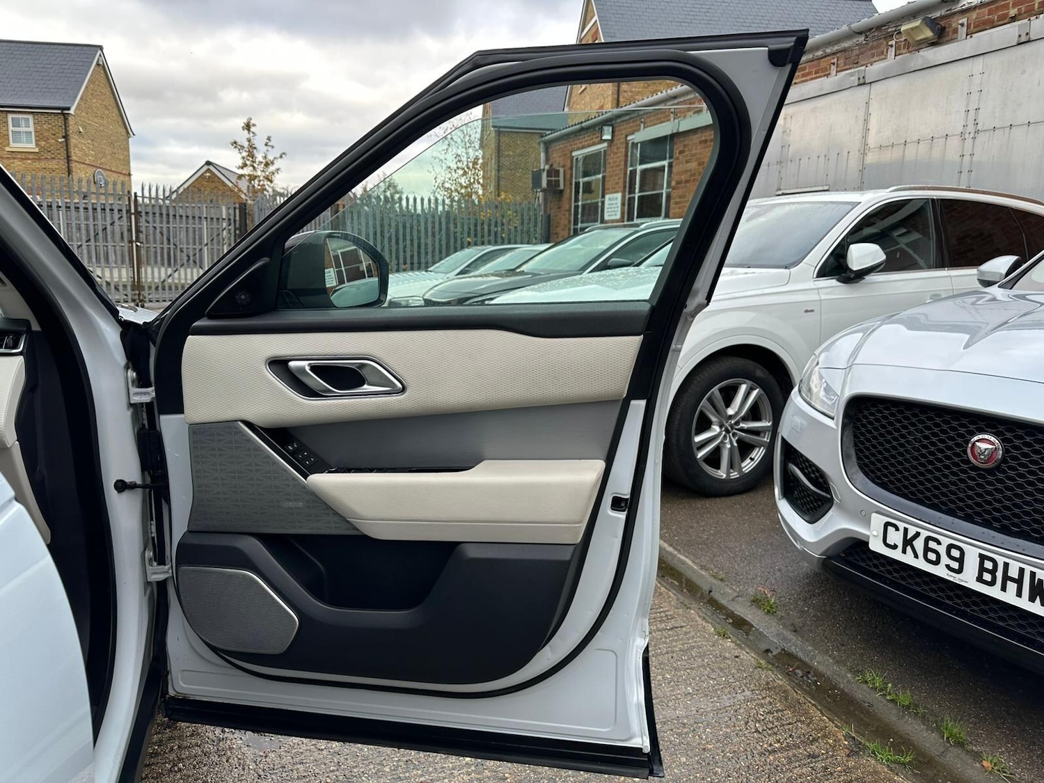 Used Land Rover Range Rover Velar 2019 for sale - 76521975: Photo 48