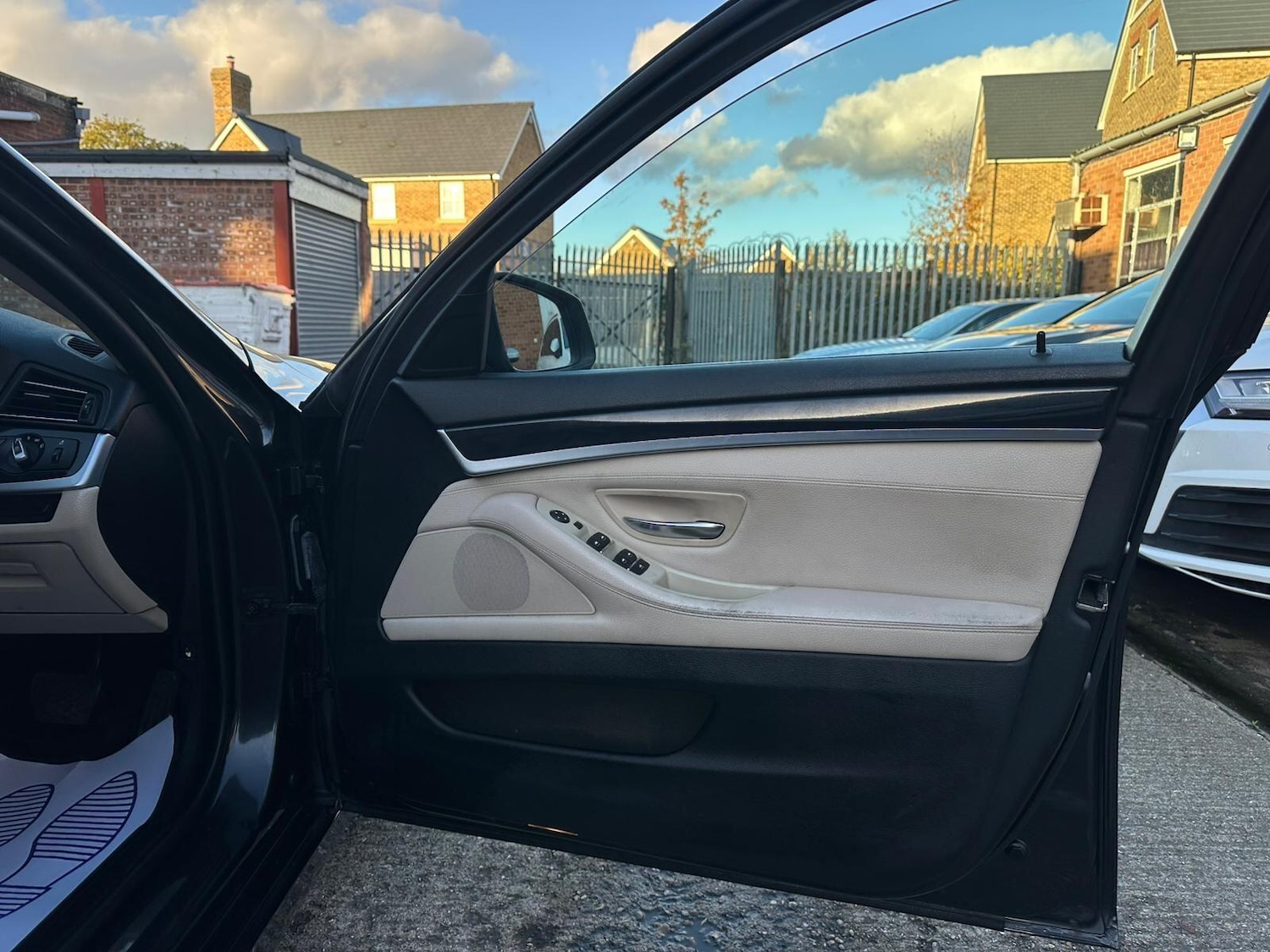 Used BMW 5 Series 2013 for sale - 76538512: Photo 40