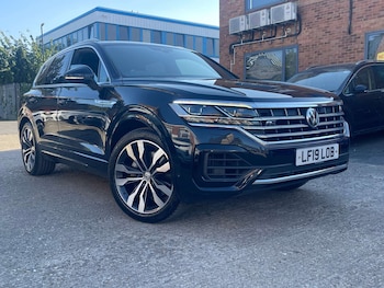Used Volkswagen Touareg 2019 for sale - 79393404: Photo