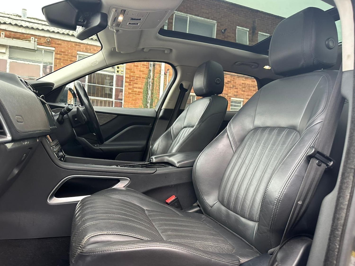 Used Jaguar F-Pace 2016 for sale - 77174987: Photo 41