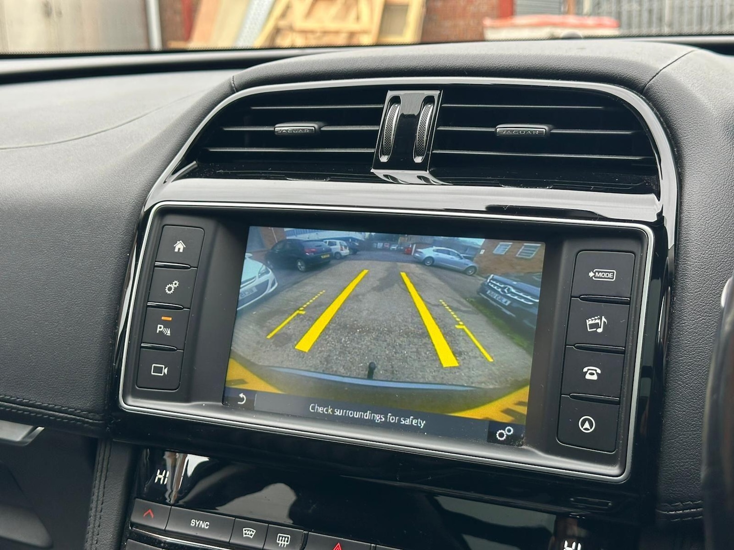 Used Jaguar F-Pace 2016 for sale - 77174987: Photo 48