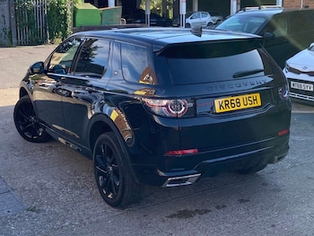 Used Land Rover Discovery Sport 2018 for sale - 78964534: Photo