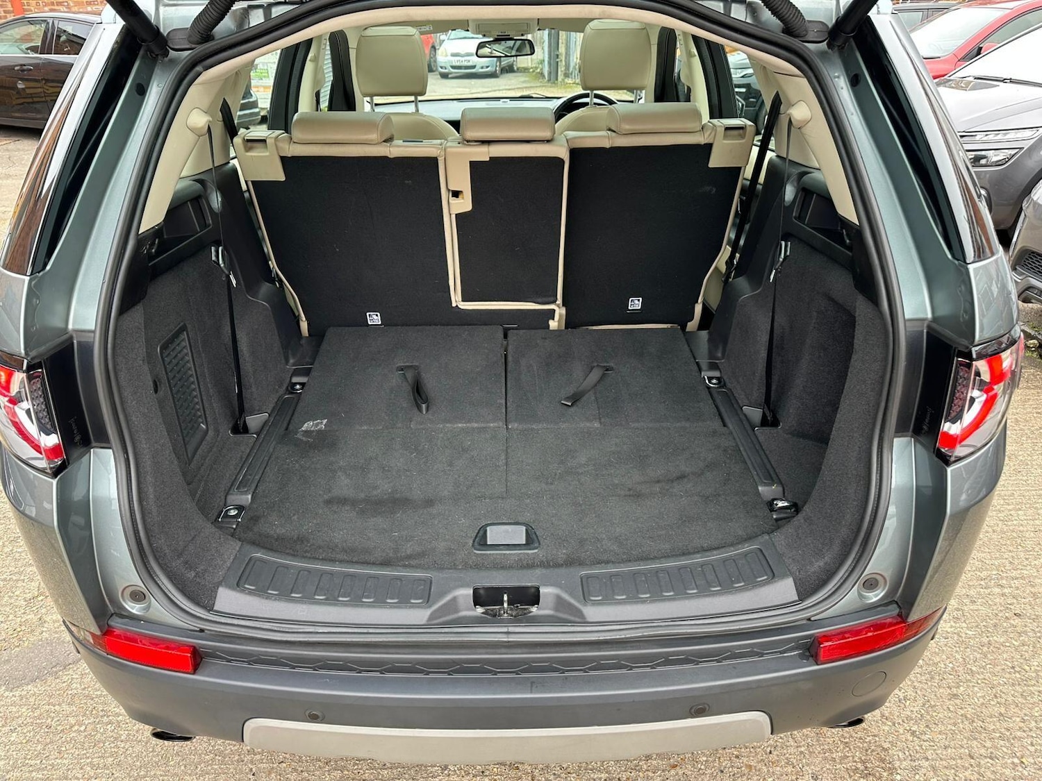 Used Land Rover Discovery Sport for sale - 77883576: Photo 13