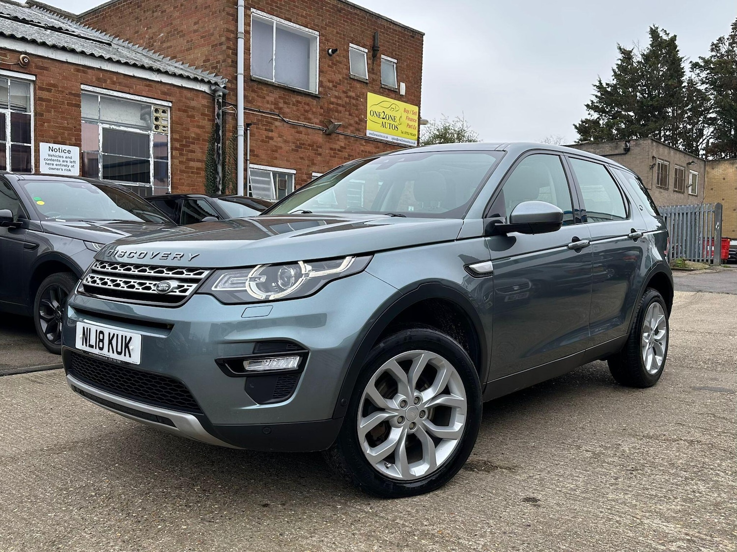 Used Land Rover Discovery Sport for sale - 77883576: Photo 2