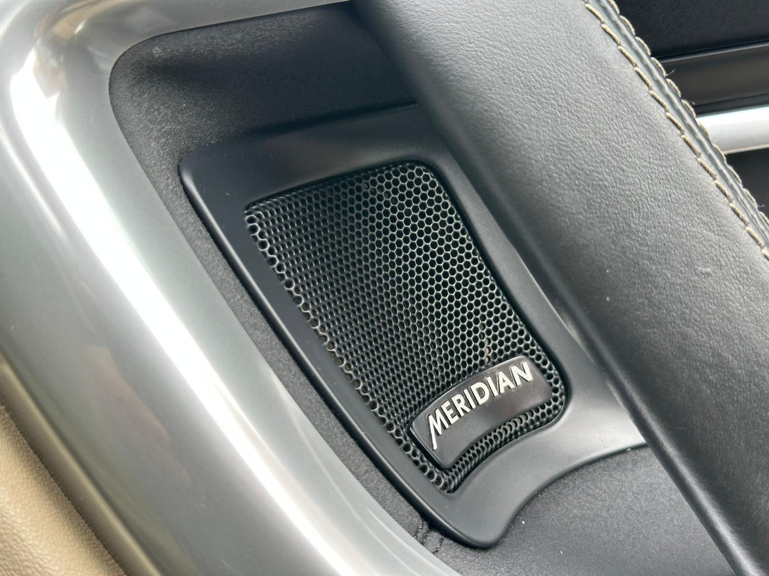 Used Land Rover Discovery Sport for sale - 77883576: Photo 44