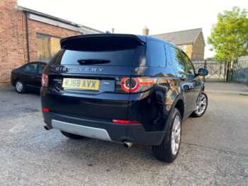 Used Land Rover Discovery Sport 2018 for sale - 74610606: Photo