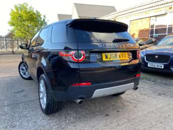 Used Land Rover Discovery Sport 2018 for sale - 74610606: Photo