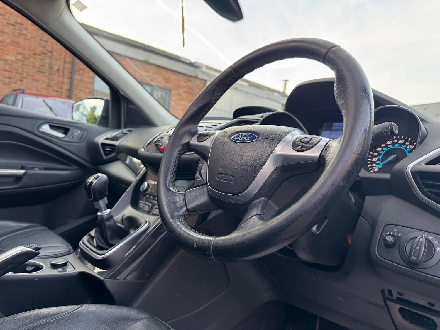 Used Ford Kuga 2015 for sale - 76592295: Photo 44