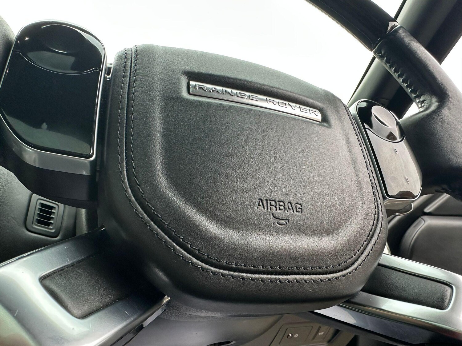 Used Land Rover Range Rover 2019 for sale - 77633209: Photo 80