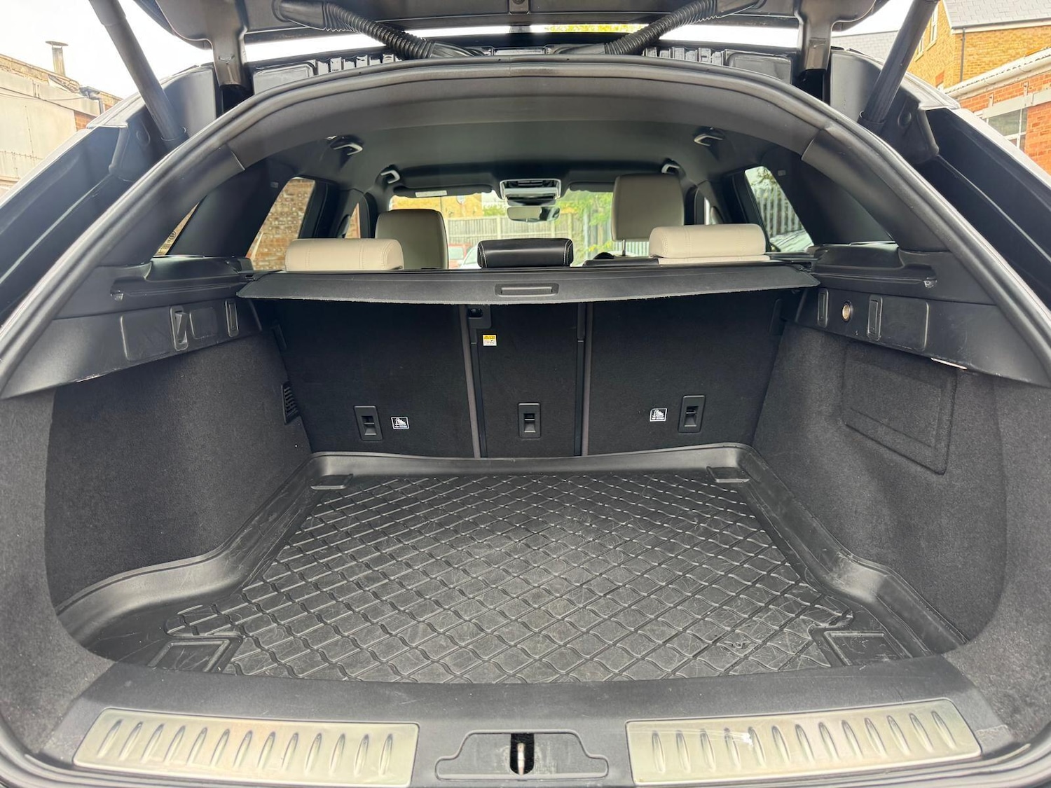 Used Land Rover Range Rover Velar 2018 for sale - 76166345: Photo 13