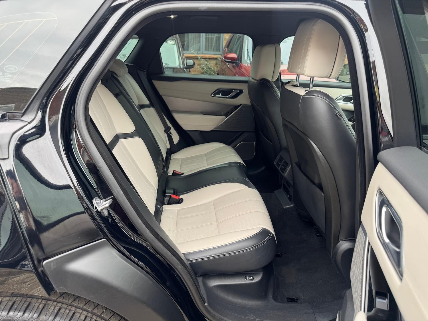 Used Land Rover Range Rover Velar 2018 for sale - 76166345: Photo 16