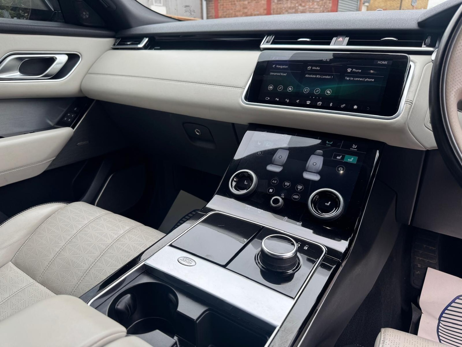 Used Land Rover Range Rover Velar 2018 for sale - 76166345: Photo 19