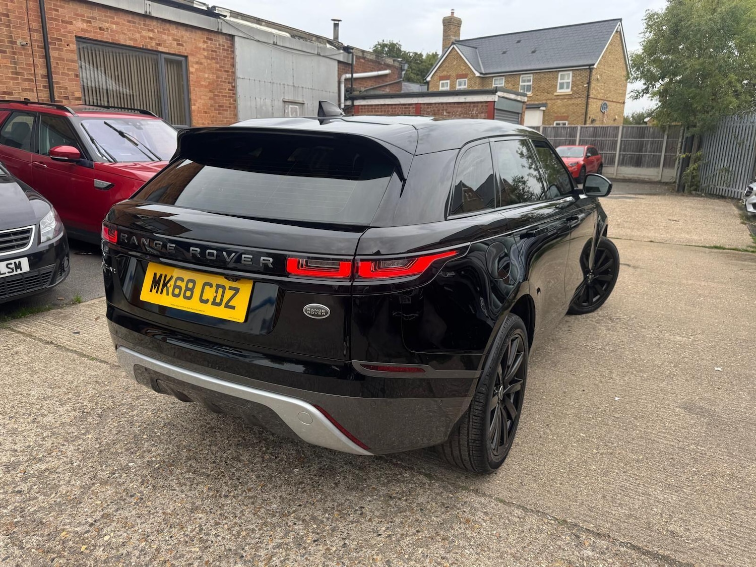 Used Land Rover Range Rover Velar 2018 for sale - 76166345: Photo 3