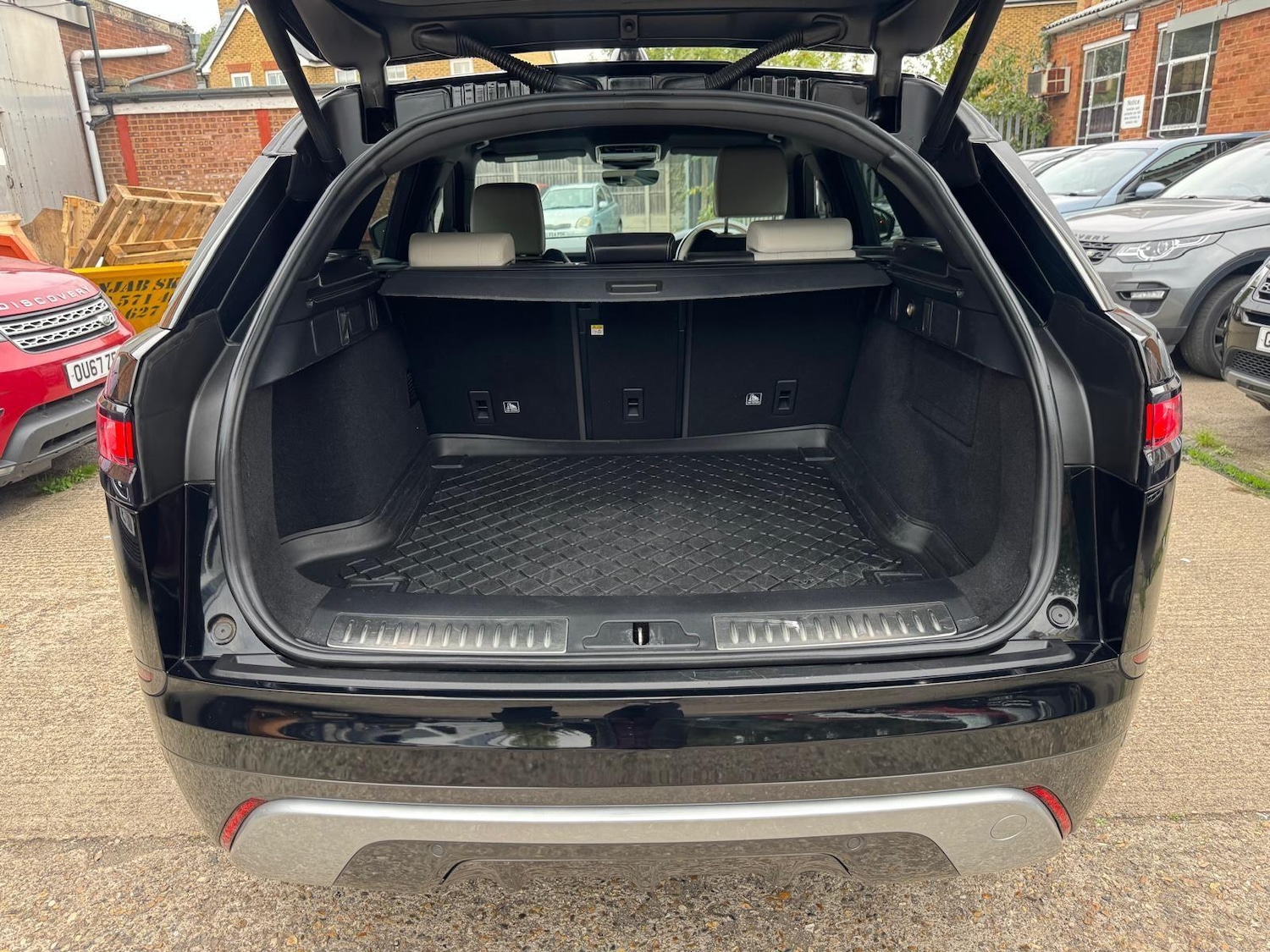 Used Land Rover Range Rover Velar 2018 for sale - 76166345: Photo 38