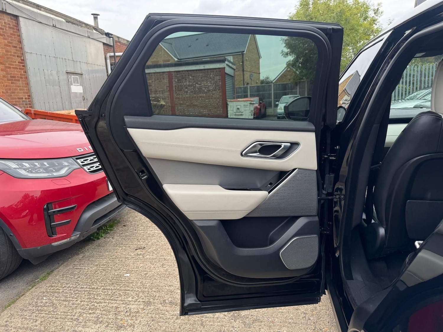 Used Land Rover Range Rover Velar 2018 for sale - 76166345: Photo 40
