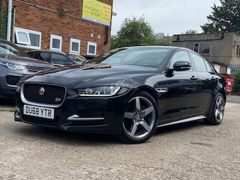 Used Jaguar XE 2019 for sale - 78901214: Photo