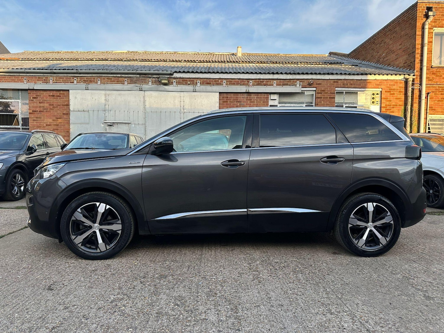 Used Peugeot 5008 2019 for sale - 76283494: Photo 12