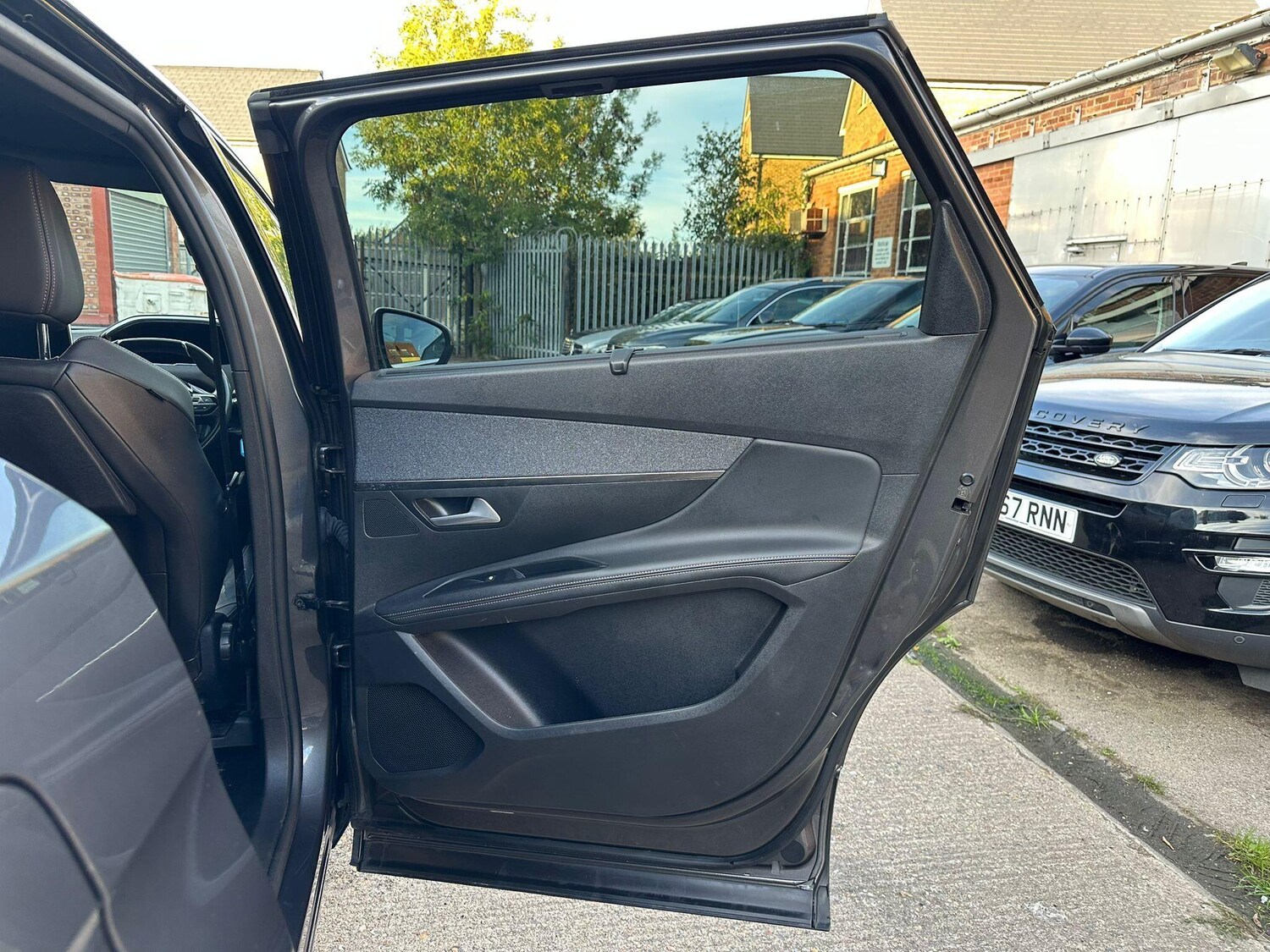 Used Peugeot 5008 2019 for sale - 76283494: Photo 41