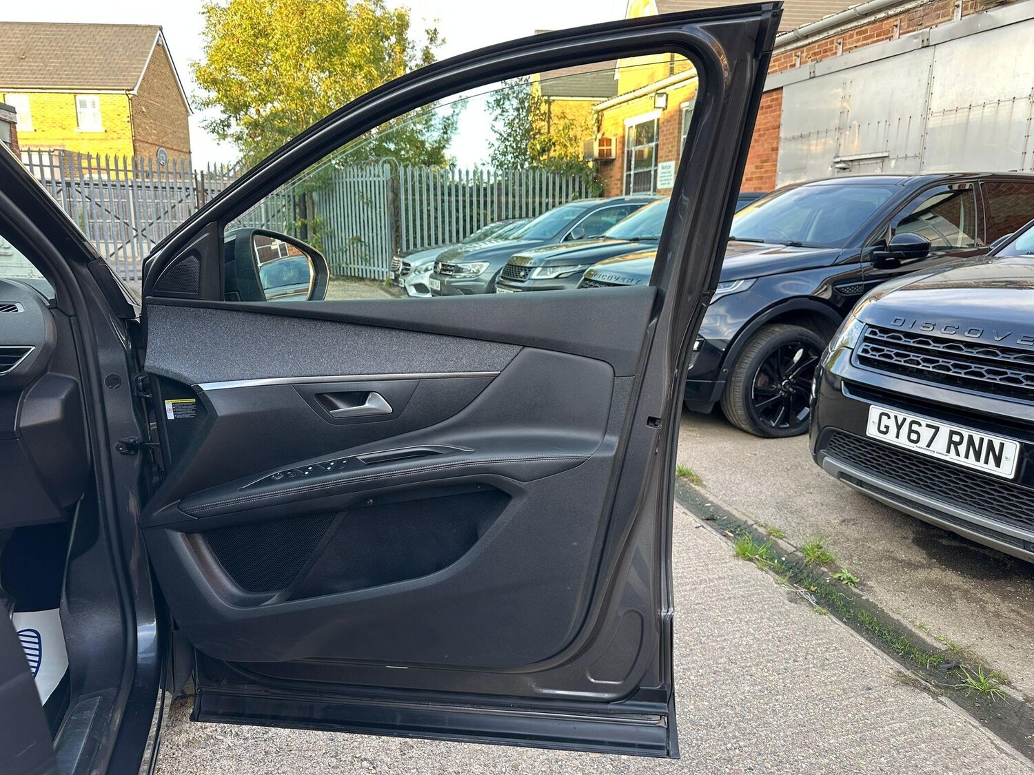 Used Peugeot 5008 2019 for sale - 76283494: Photo 43