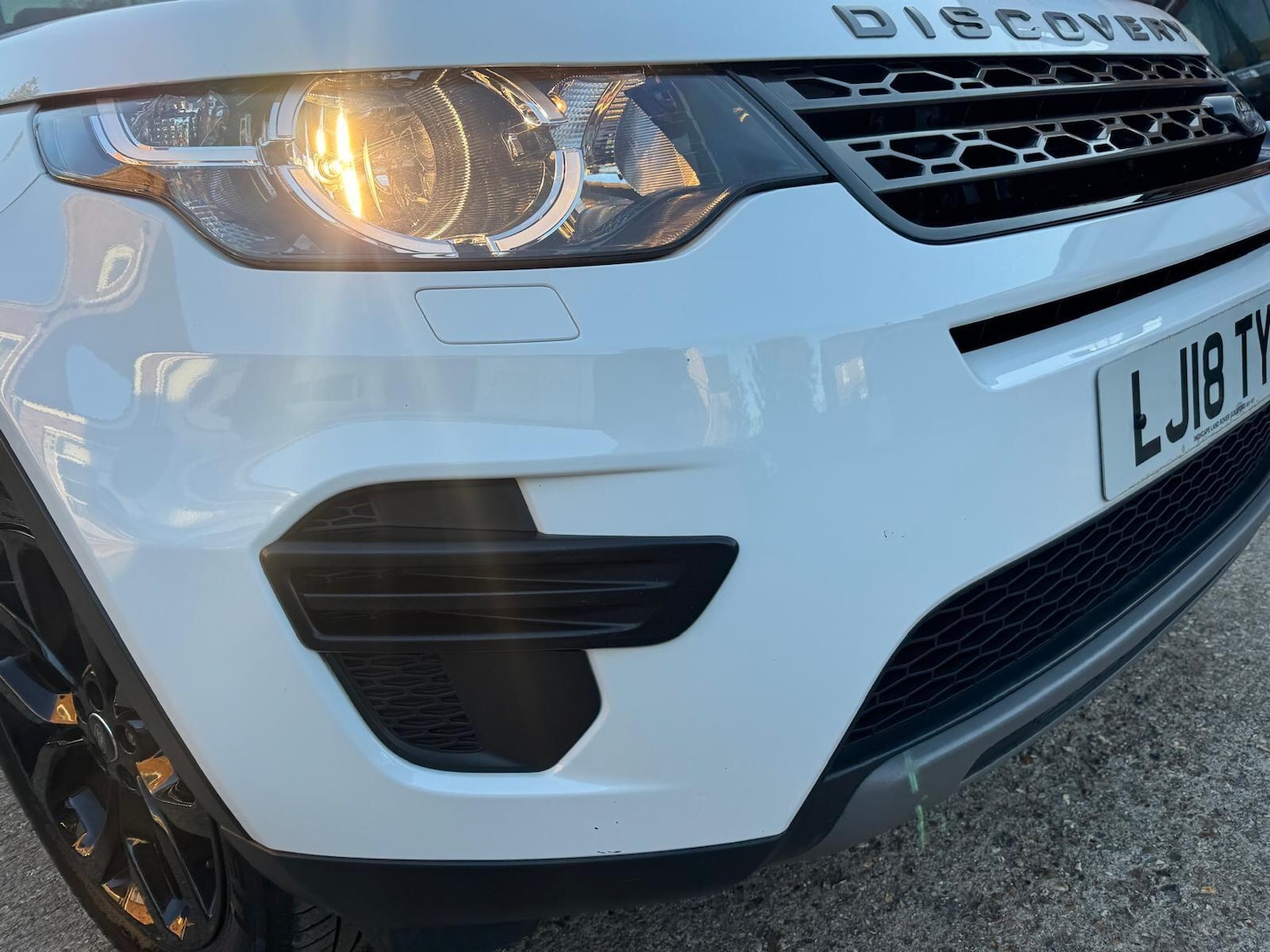 Used Land Rover Discovery Sport 2018 for sale - 76083744: Photo 1