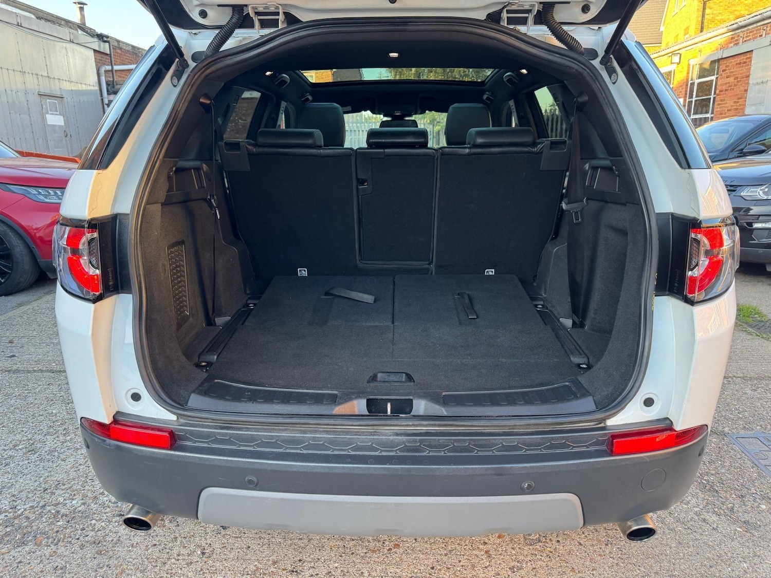 Used Land Rover Discovery Sport 2018 for sale - 76083744: Photo 24