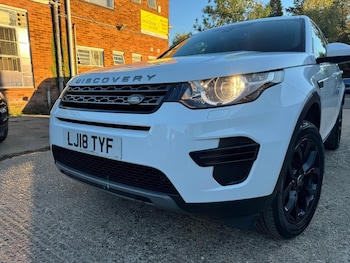 Used Land Rover Discovery Sport 2018 for sale - 76083744: Photo 2