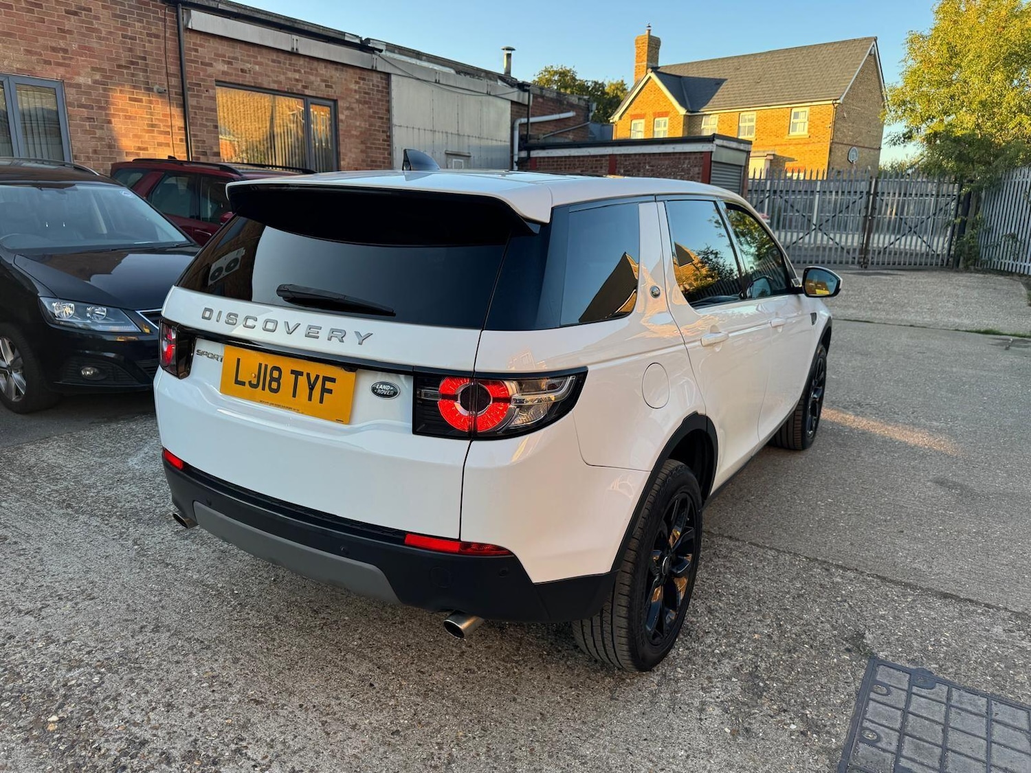 Used Land Rover Discovery Sport 2018 for sale - 76083744: Photo 31