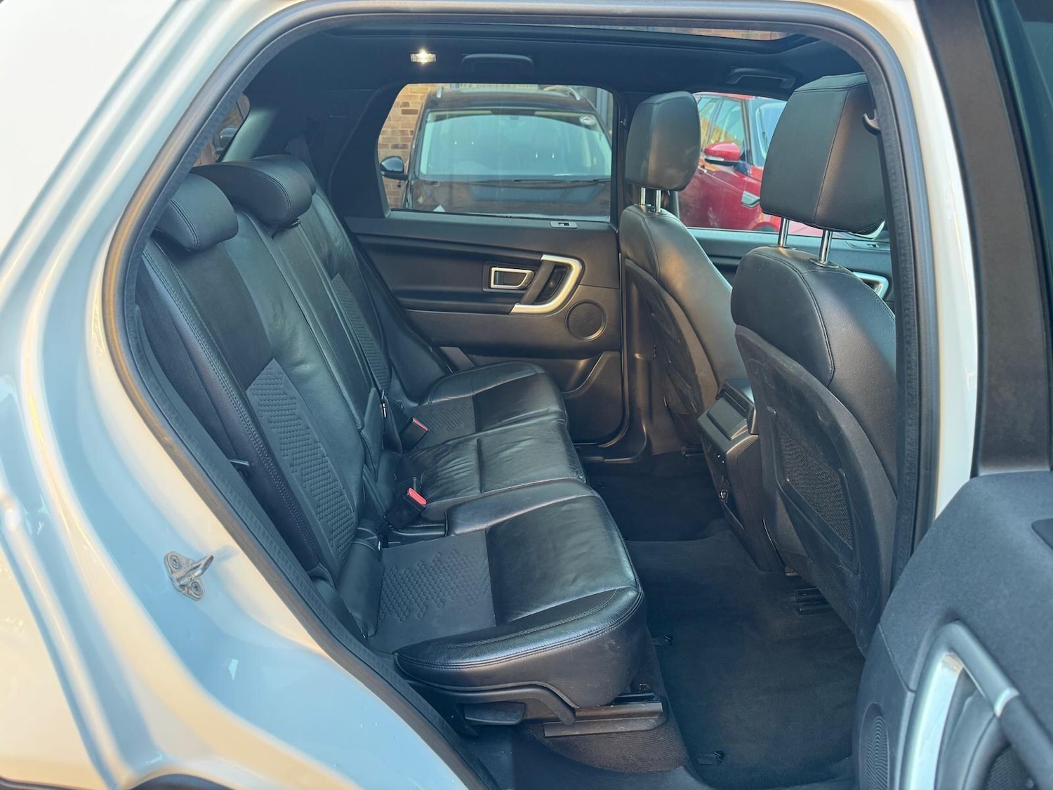Used Land Rover Discovery Sport 2018 for sale - 76083744: Photo 36