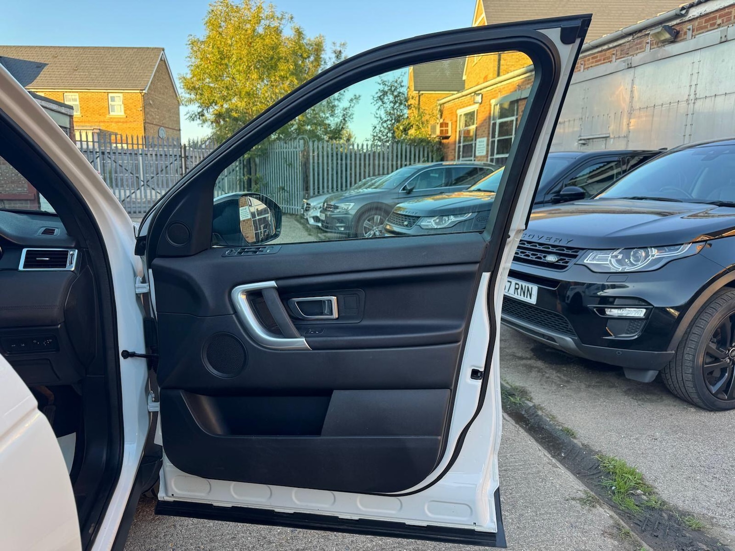 Used Land Rover Discovery Sport 2018 for sale - 76083744: Photo 41