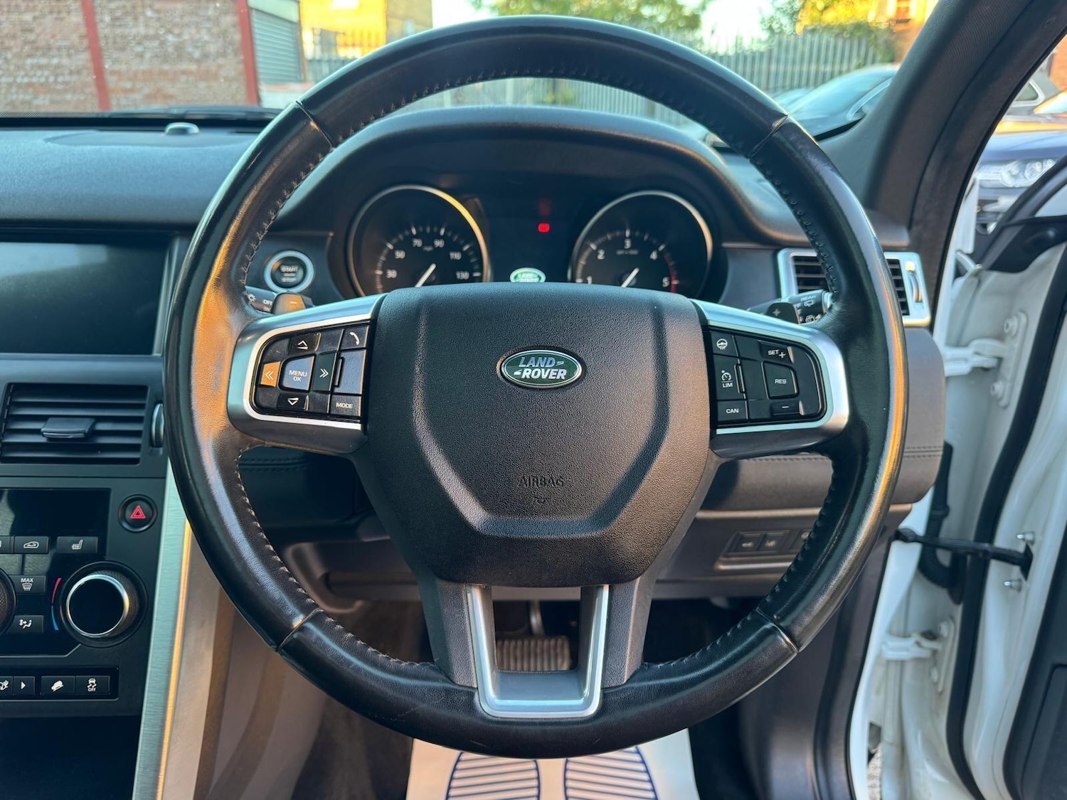 Used Land Rover Discovery Sport 2018 for sale - 76083744: Photo 49