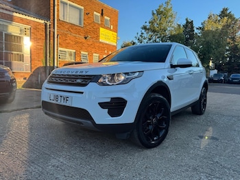 Used Land Rover Discovery Sport 2018 for sale - 76083744: Photo 4