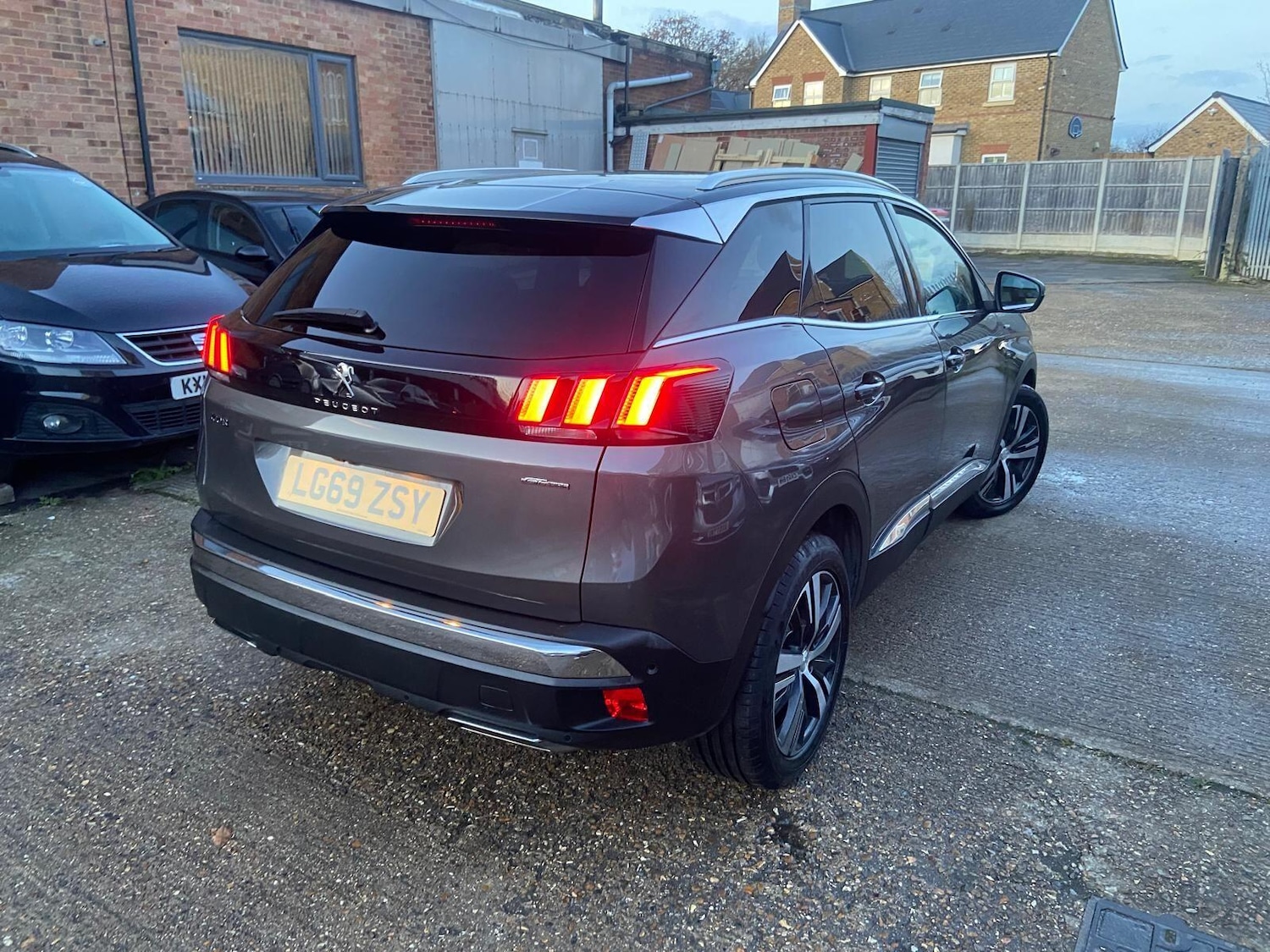 Used Peugeot 3008 2019 for sale - 77130616: Photo 3