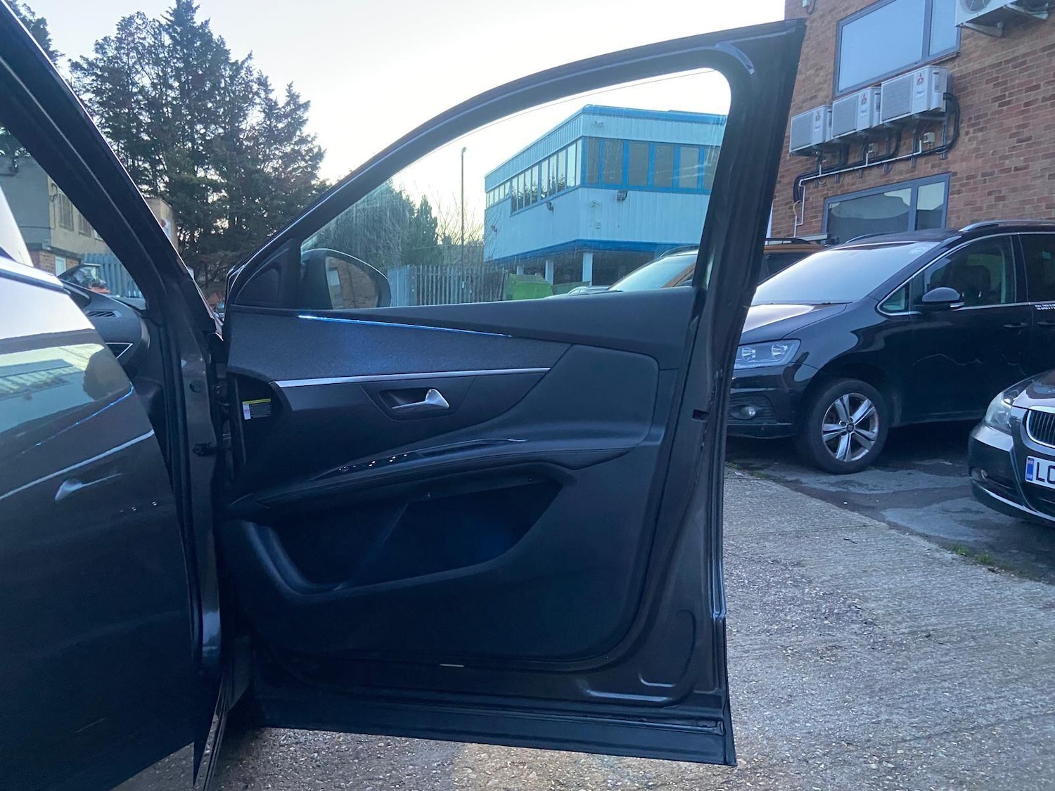 Used Peugeot 3008 2019 for sale - 77130616: Photo 51