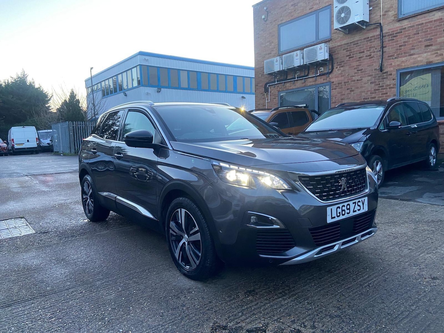 Used Peugeot 3008 2019 for sale - 77130616: Photo 7