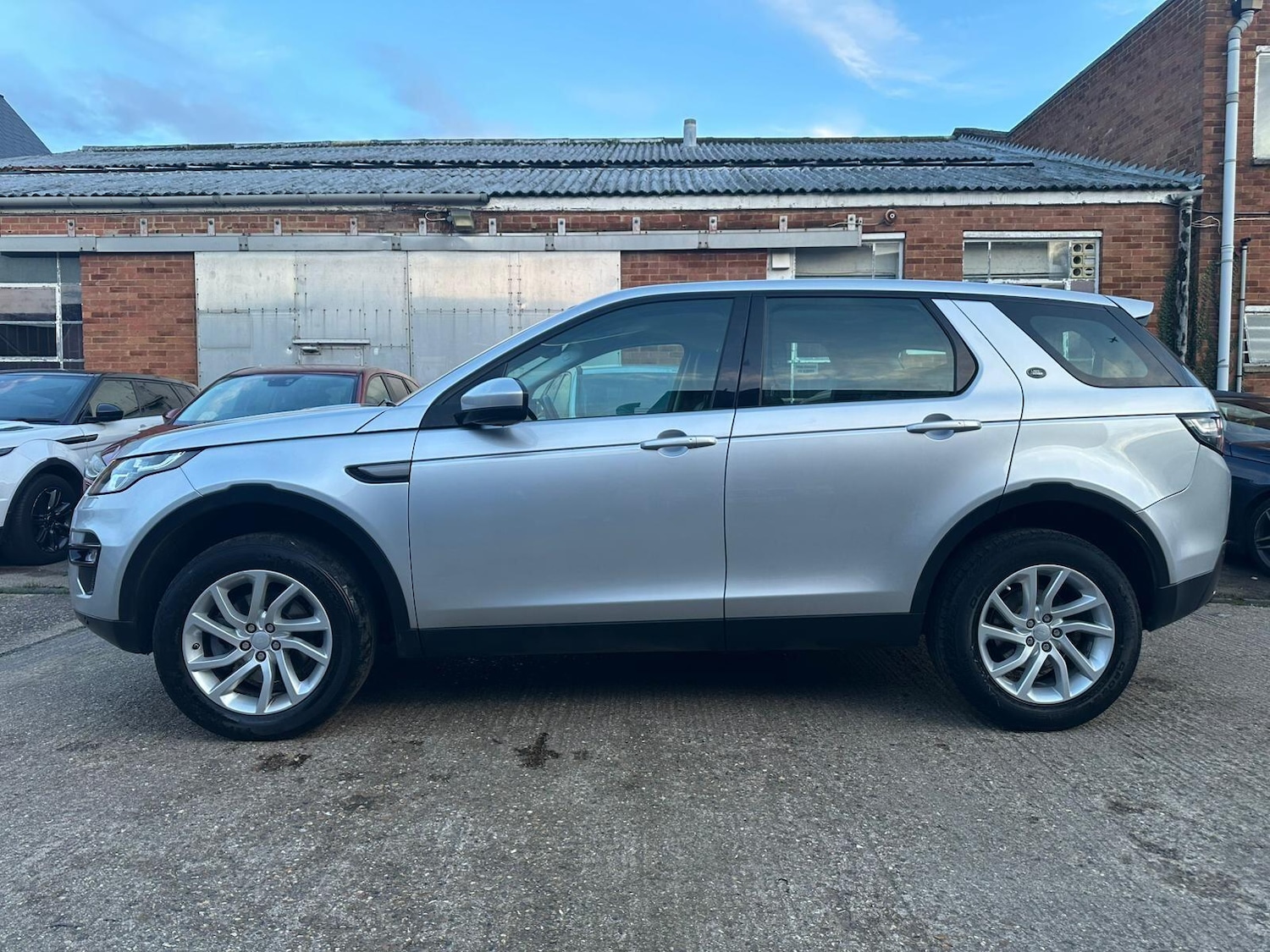 Used Land Rover Discovery Sport 2018 for sale - 77315473: Photo 12