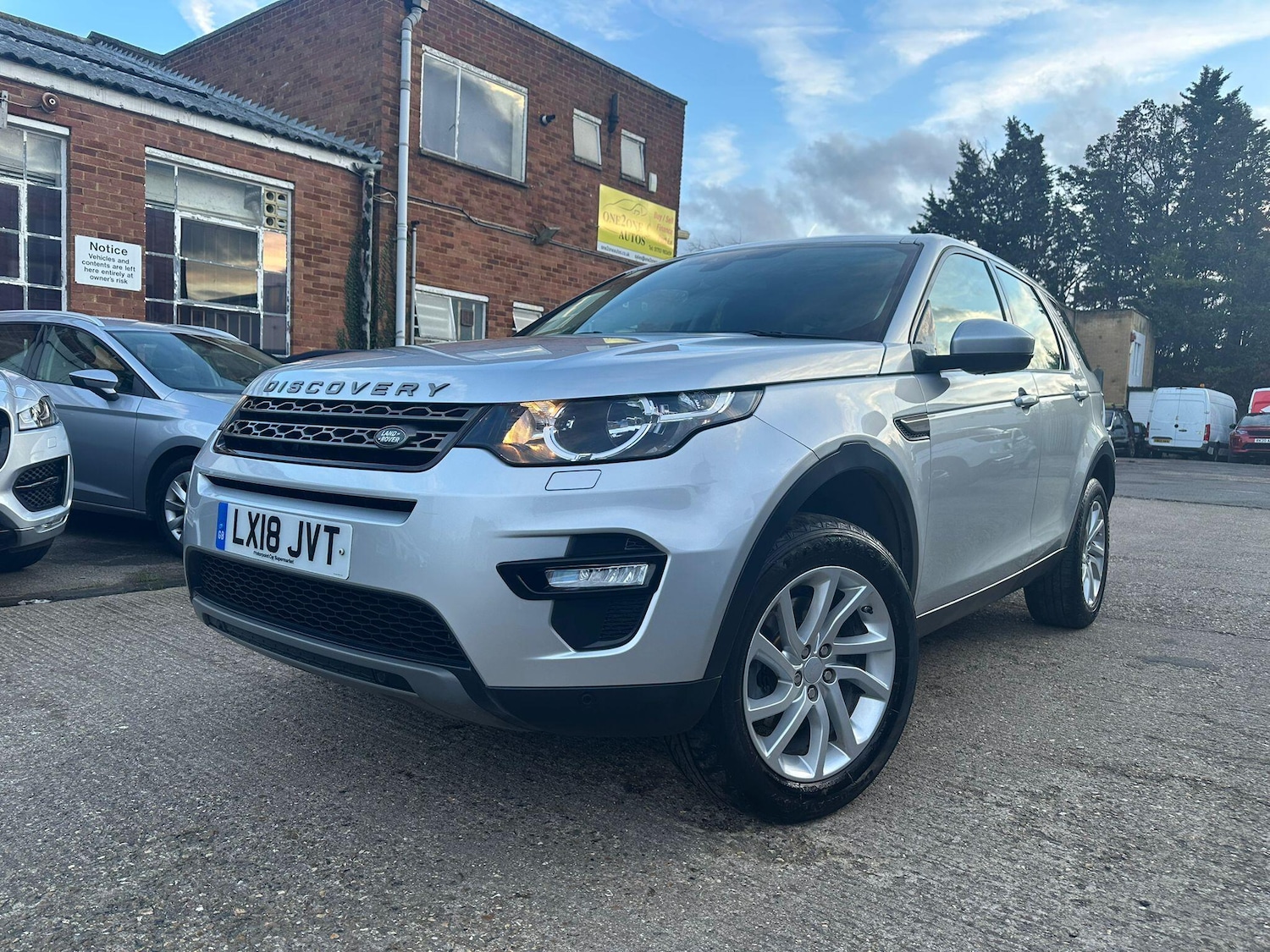 Used Land Rover Discovery Sport 2018 for sale - 77315473: Photo 2
