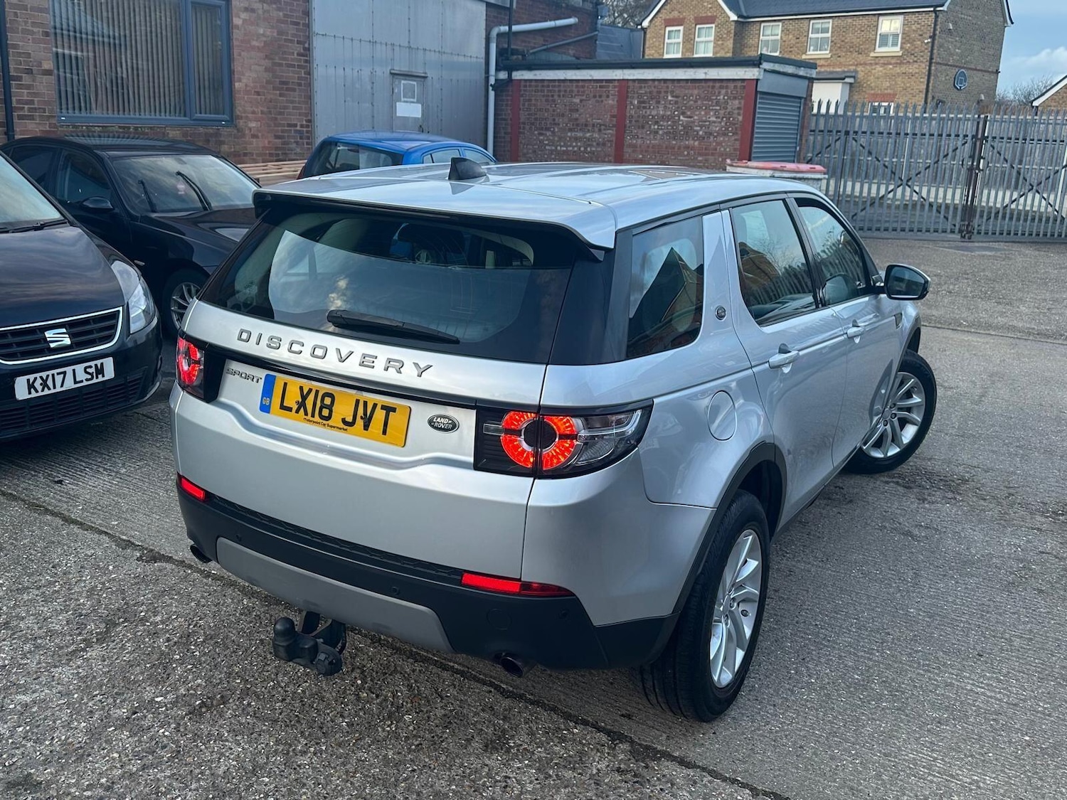 Used Land Rover Discovery Sport 2018 for sale - 77315473: Photo 3