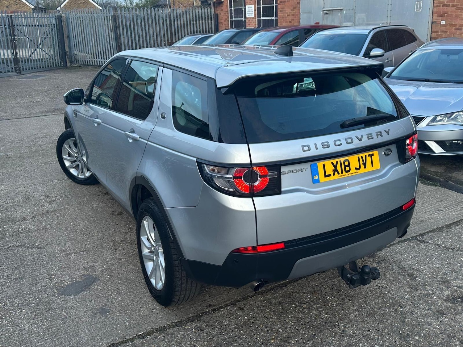 Used Land Rover Discovery Sport 2018 for sale - 77315473: Photo 4
