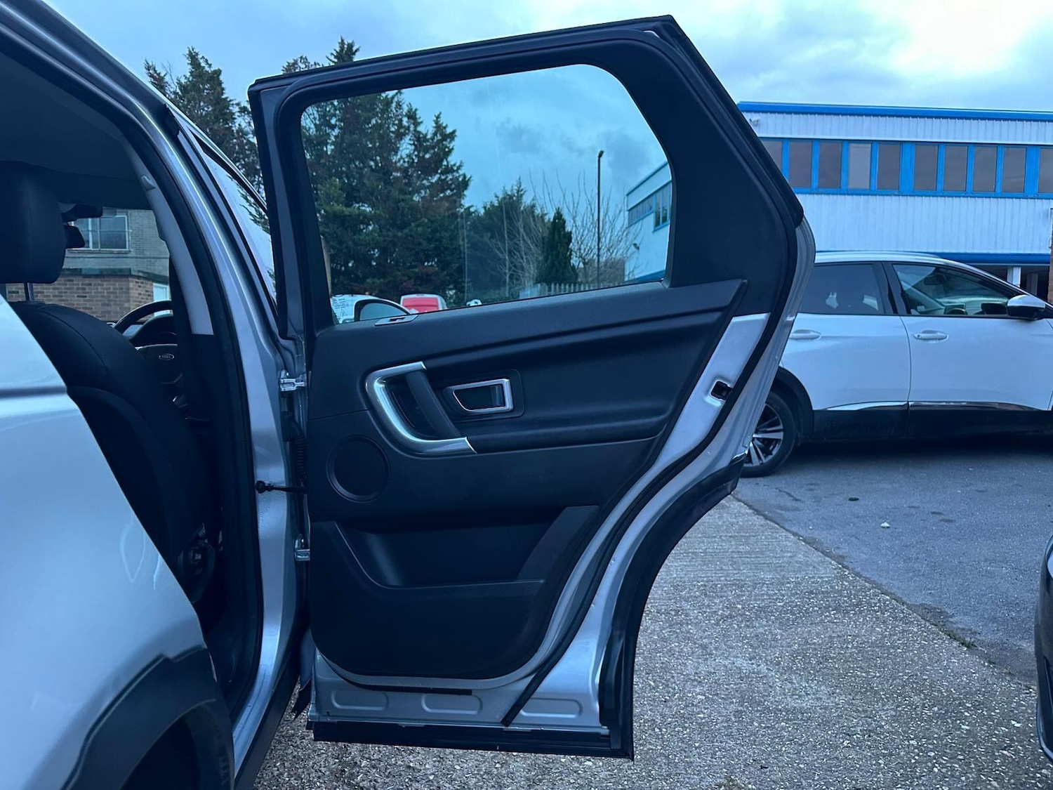 Used Land Rover Discovery Sport 2018 for sale - 77315473: Photo 45